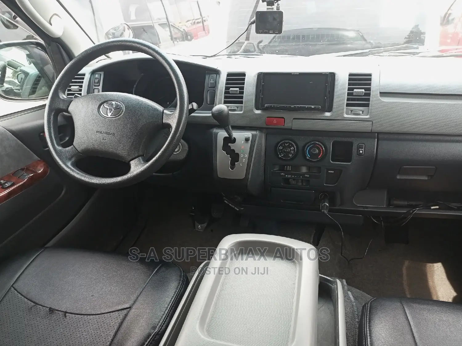 Toyota HiAce 2012 Black