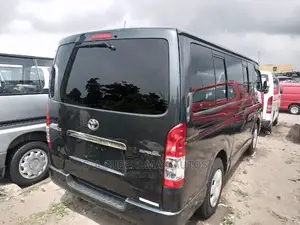 Toyota HiAce 2012 Black