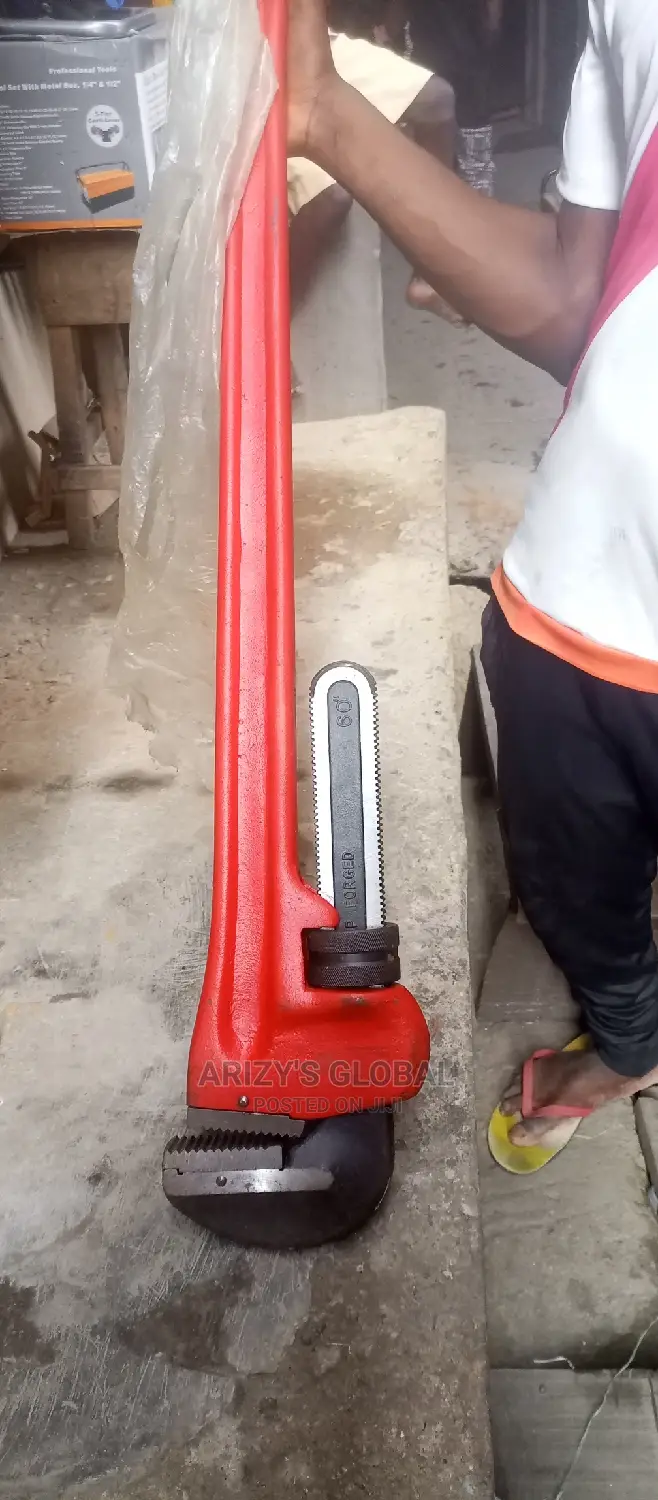 Pipe Wrench