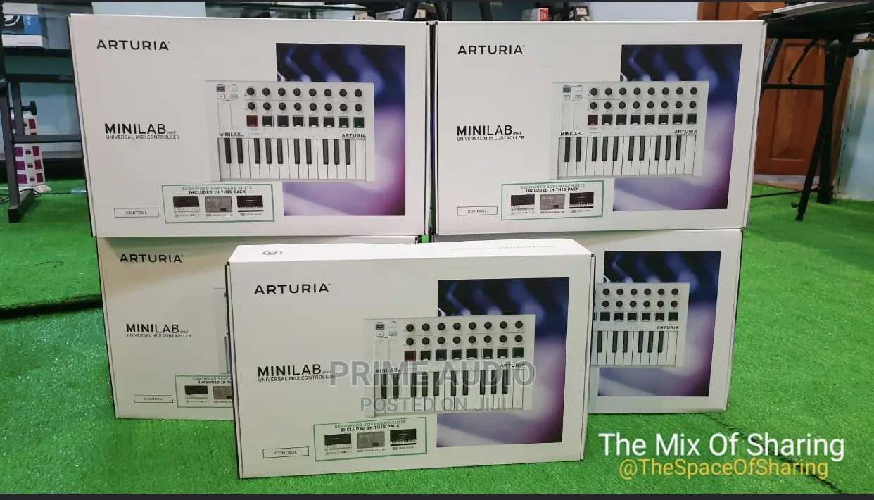 Arturia Minilab Studio Keyboard/ Midi Keyboard
