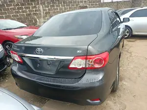 Toyota Corolla 2013 Gray