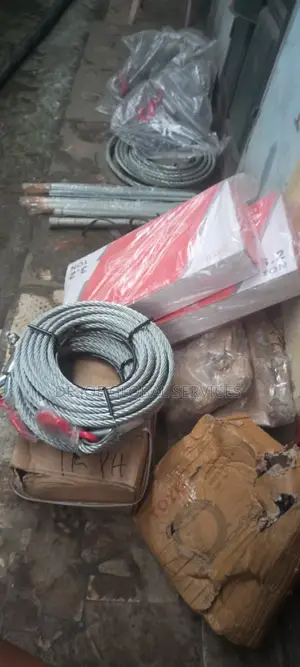 Wire Rope Pulling Hoist 3.2 Tons Complete With Accessories