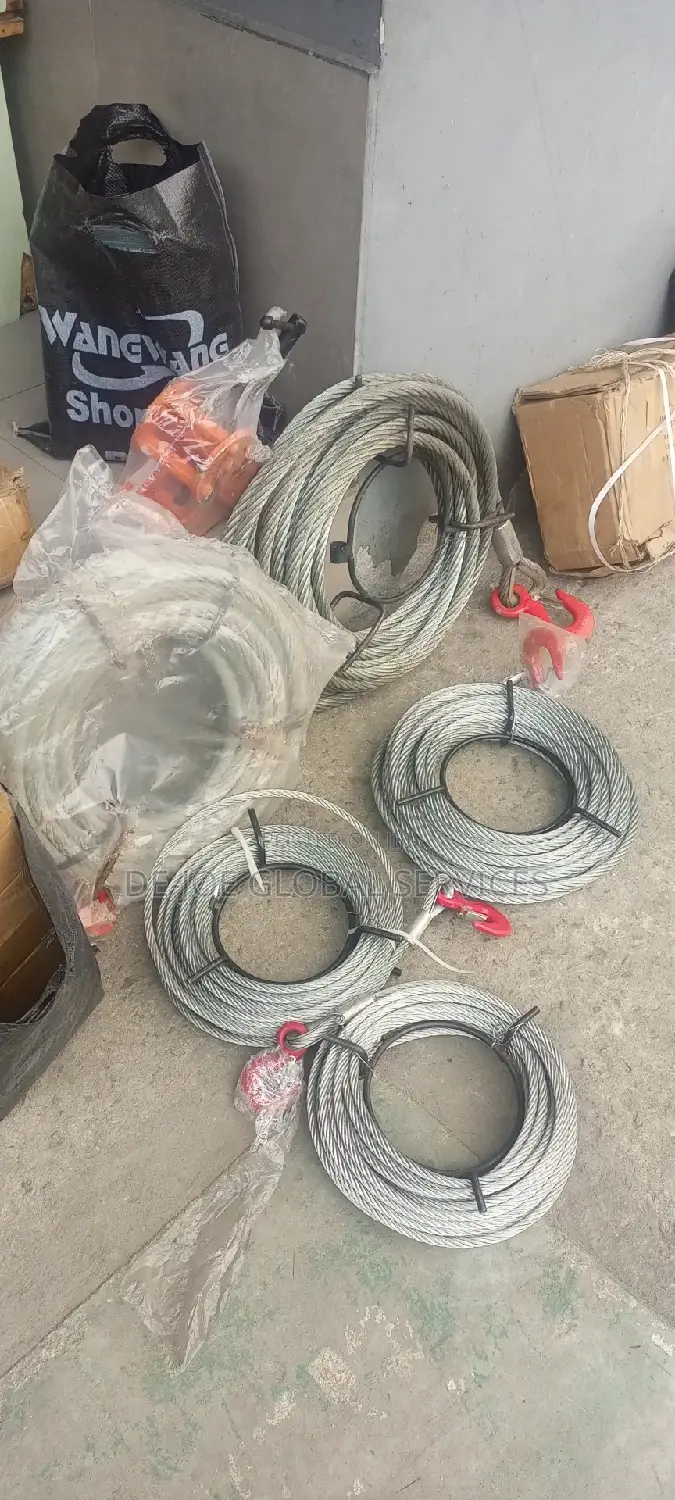 Wire Rope Pulling Hoist 3.2 Tons Complete With Accessories