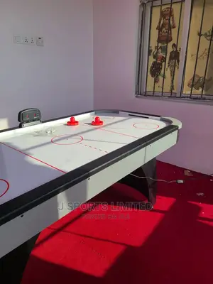 Air Hockey Table