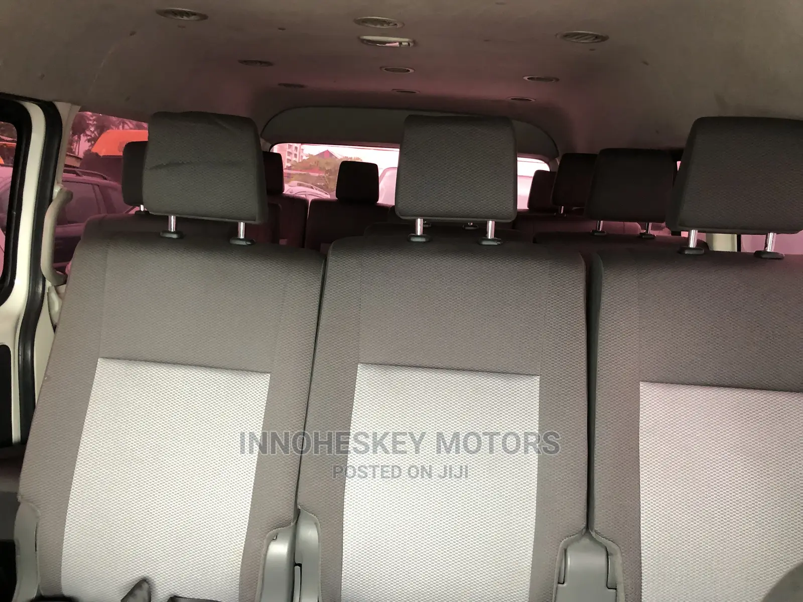 Toyota HiAce 2013 White