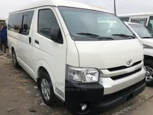 Toyota HiAce 2013 White
