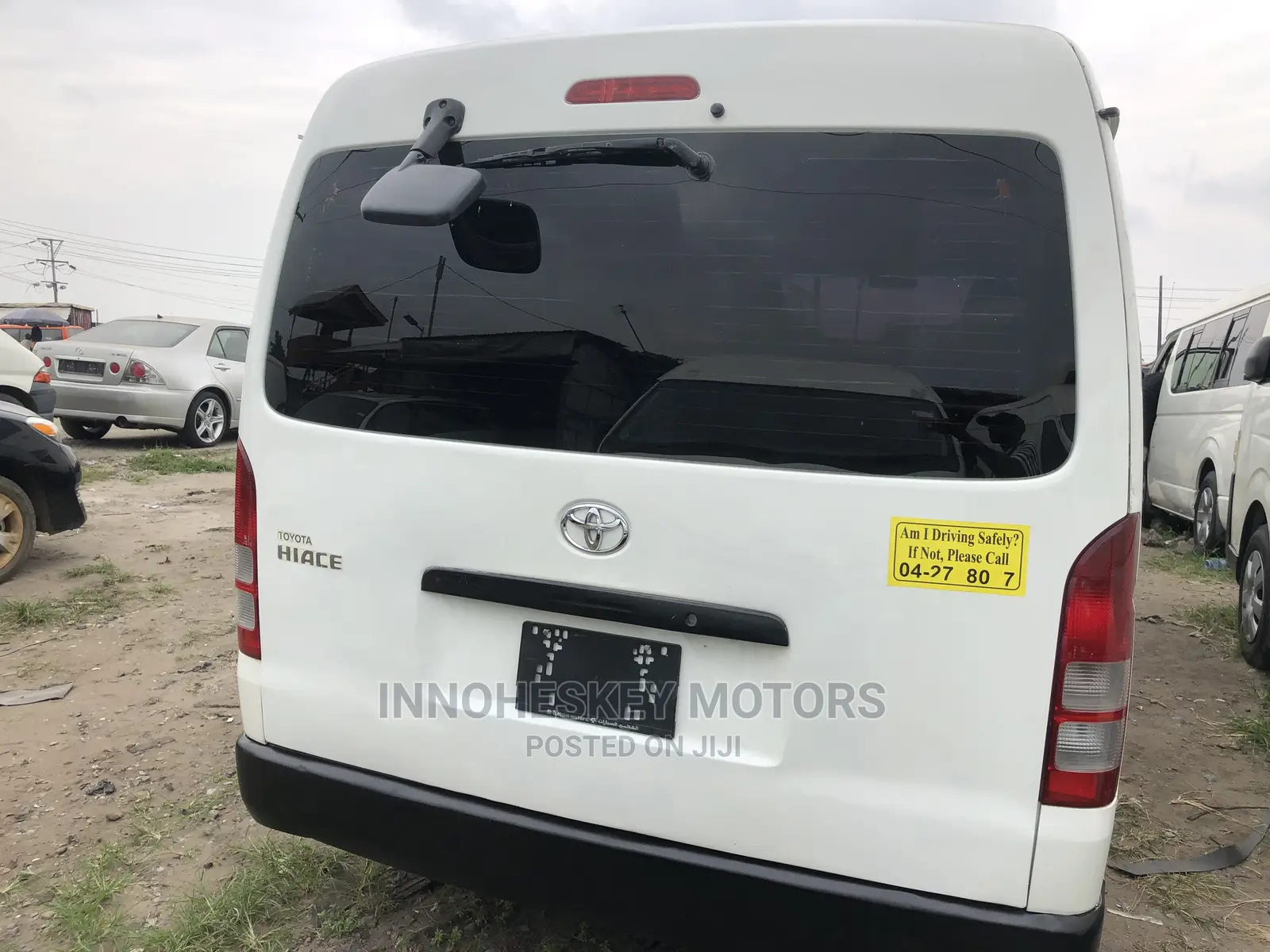 Toyota HiAce 2014 White