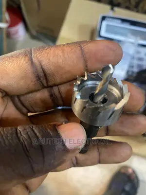 Hole Cutter