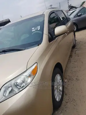 Toyota Sienna XLE 7 Passenger 2011 Gold