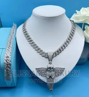 Luxury Cuban Iced Zirconia Chain, Handchain, Pendant Set