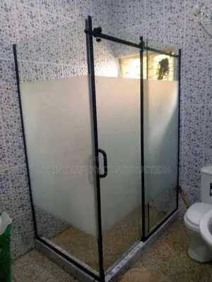 Black Accessories (4 Shower Cubicle)