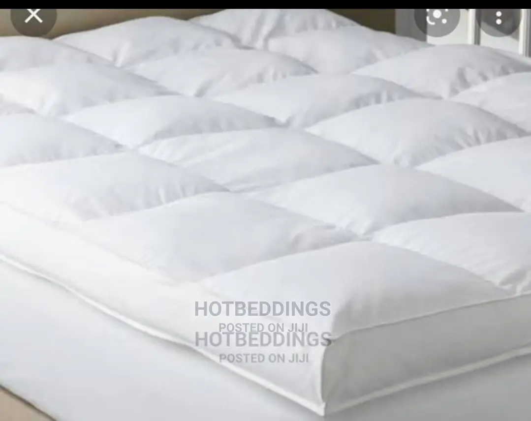 Durable Fluffy Bed Topper