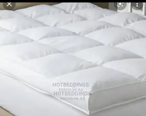 Durable Fluffy Bed Topper