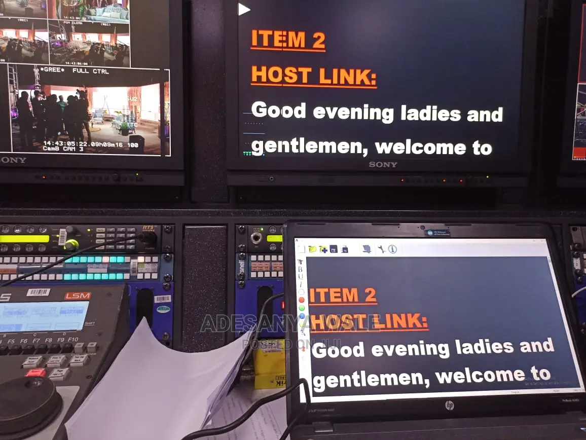 Autocue/Teleprompter on Big Screen Service