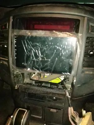 Mitsubishi Pajero Android Navigation System With Camera