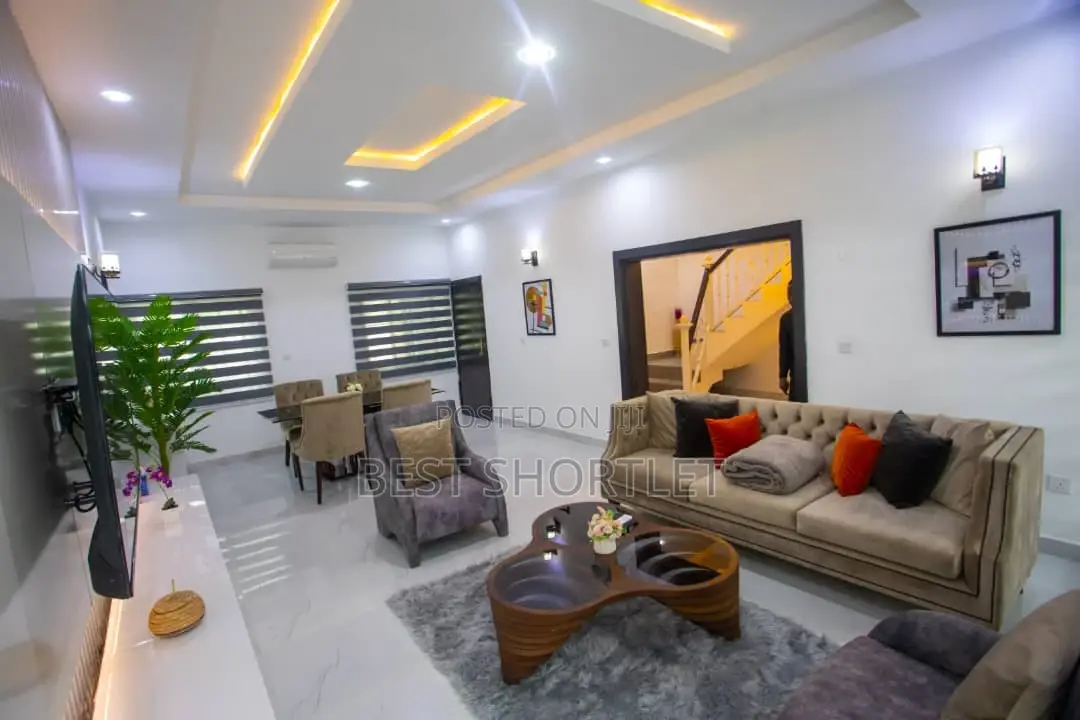 Royal/Luxury 2 Bedroom Duplex