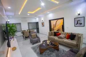 Royal/Luxury 2 Bedroom Duplex