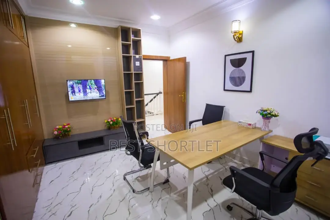 Royal/Luxury 2 Bedroom Duplex