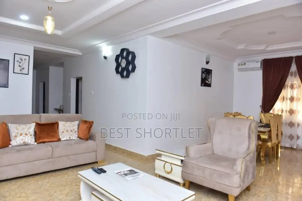 Fancy 3 Bedroom Maitama 
