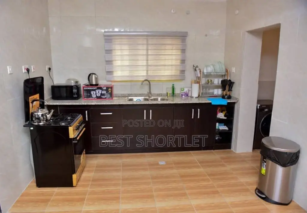 Fancy 3 Bedroom Maitama 
