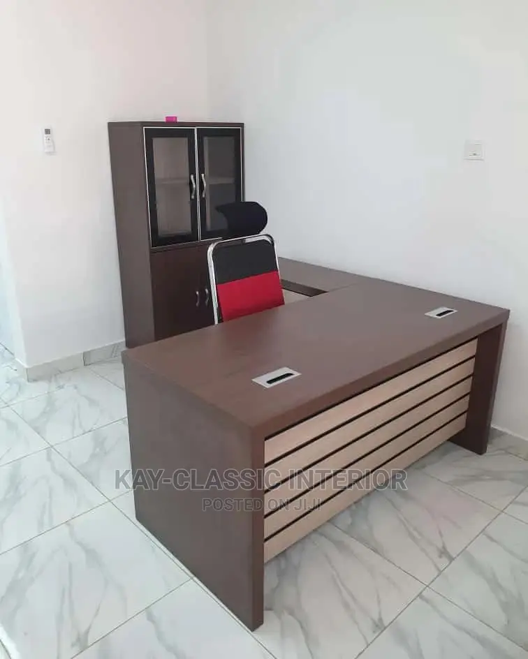 Executive Office Desk With Extension