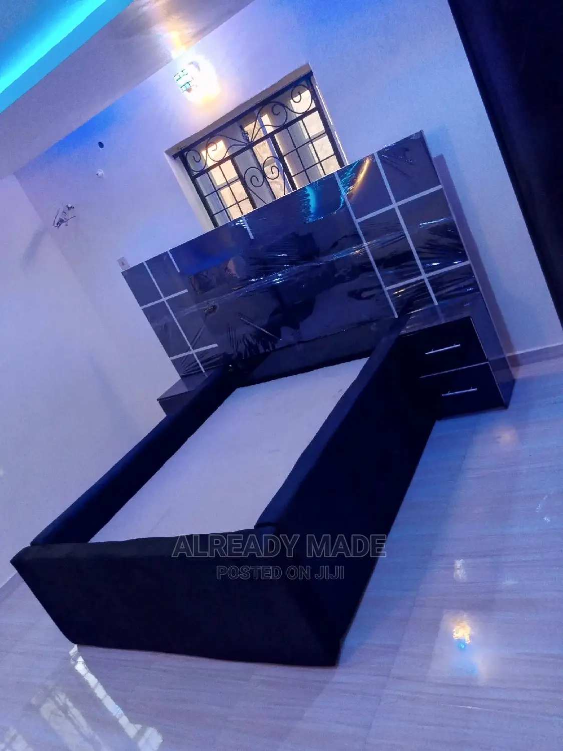 4 Half by 6ft Executive Bedframe