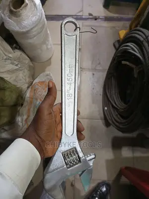 18" Adjustable Spanner