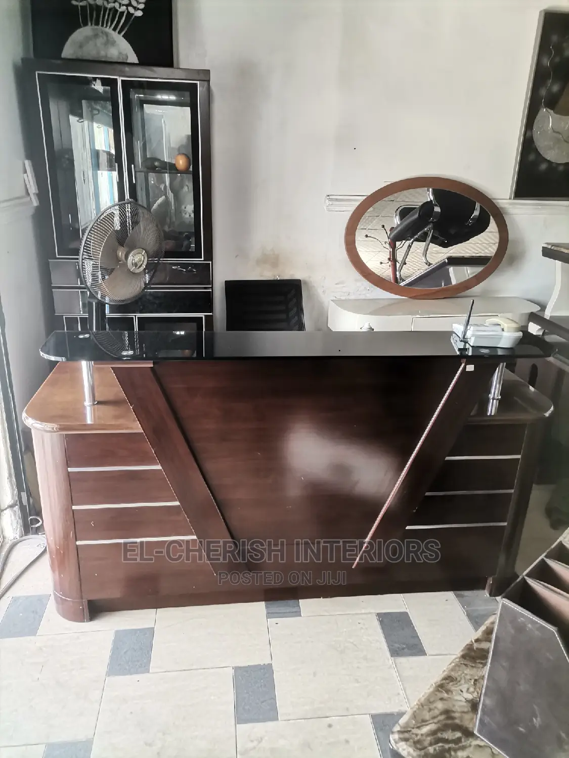 Executive Reception Desk