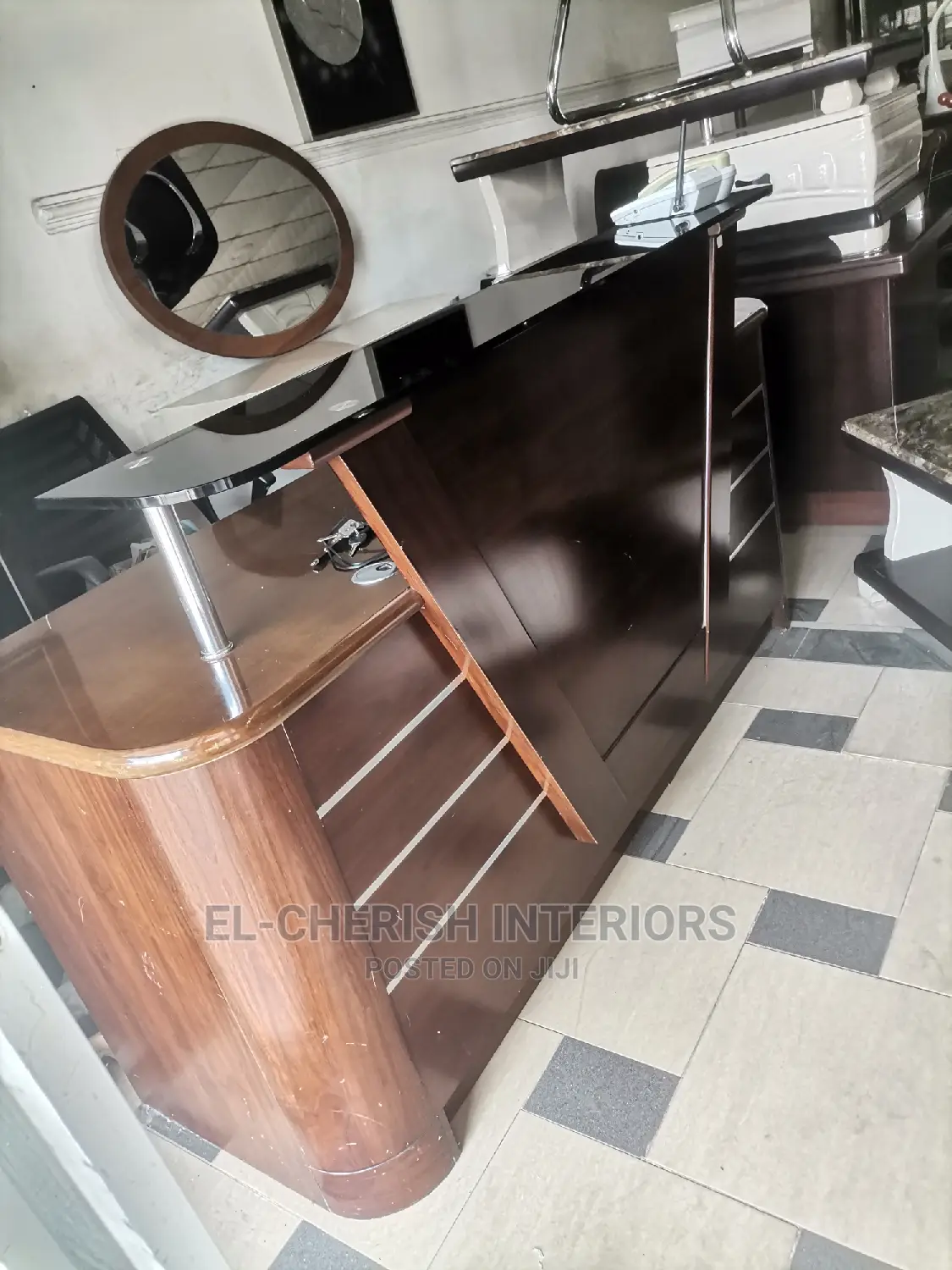 Executive Reception Desk