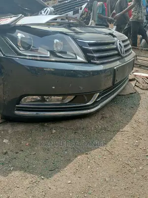 Complete Front Cut Volkswagen Passat T S I