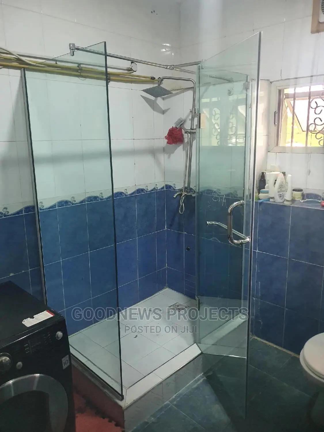 Frameless Hinge Bath Cubicle