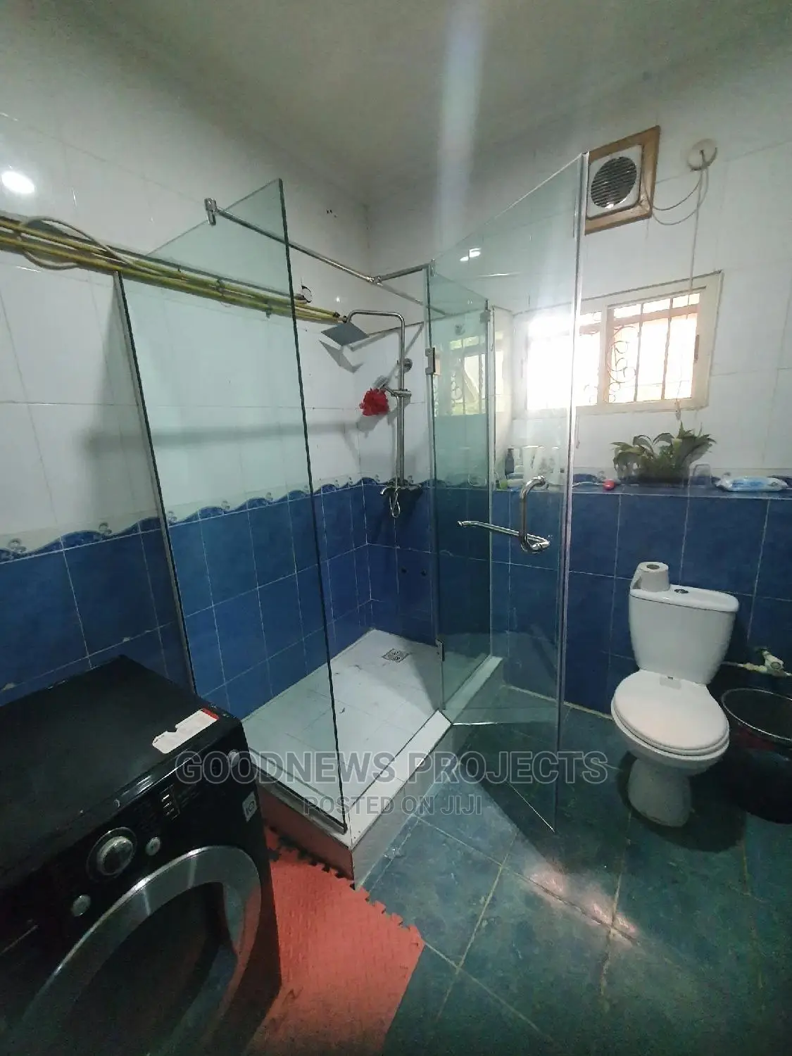 Frameless Hinge Bath Cubicle