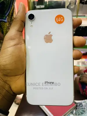 Apple iPhone XR 64 GB White