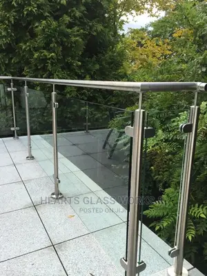 Plain Glass Balustrade With Stainless Frame.