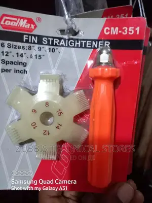 Fin Straightner
