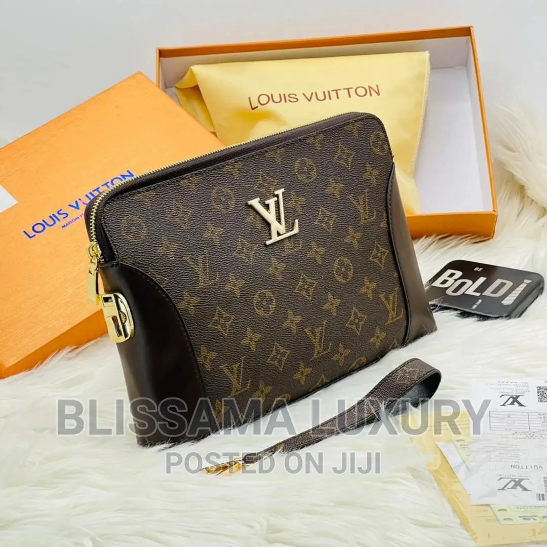 Quality Louis Vuitton Men Purse