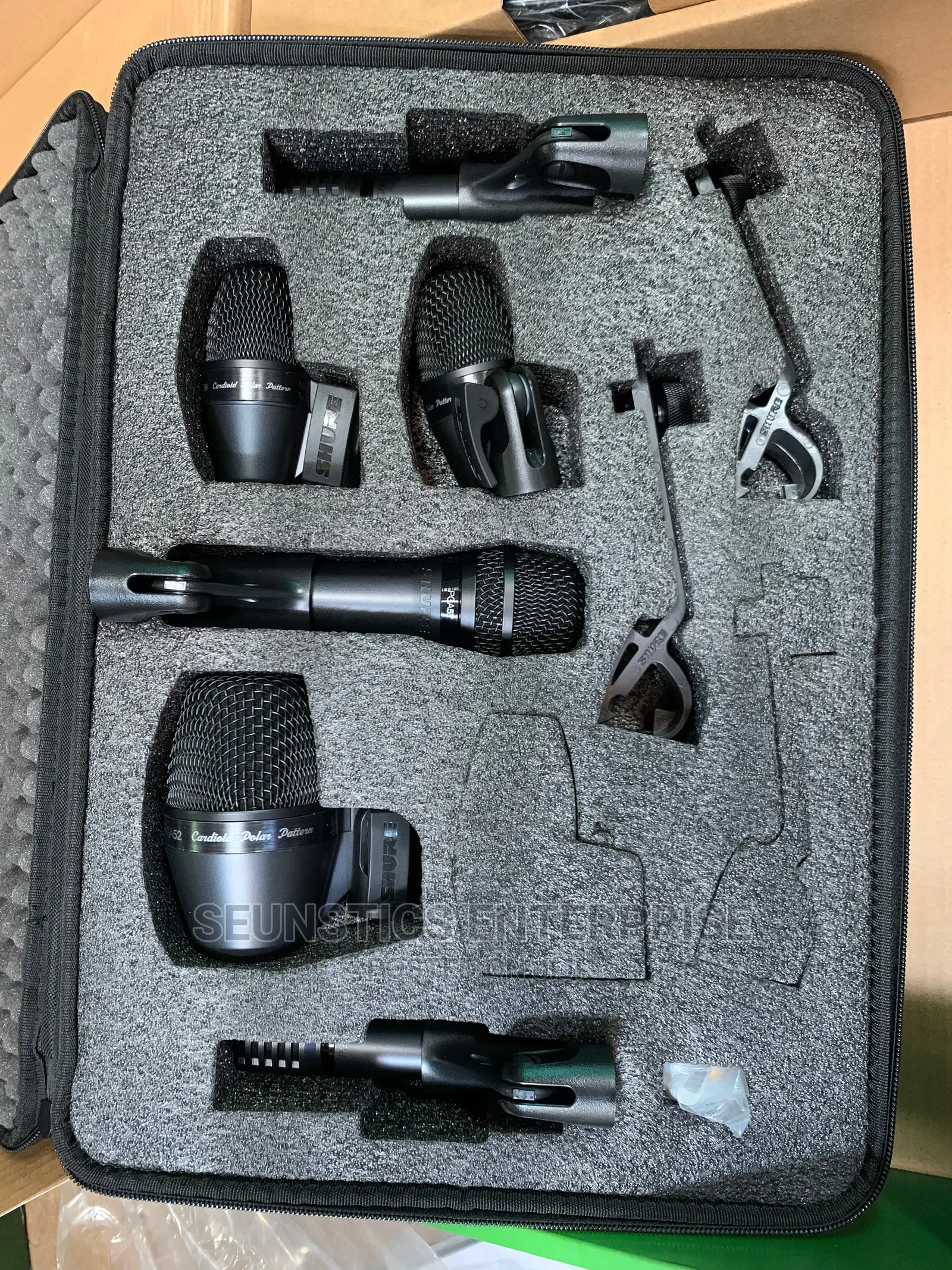 Quality Shure PGA Drumkit 6 Microphones