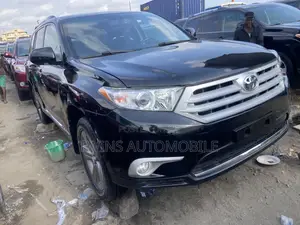 Toyota Highlander 2013 Black
