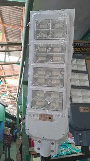 200w Solar Street Light for Estate's/ Companies/ Hotels/ Bar