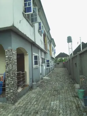 2bdrm Block of Flats in Paradisde Estate, Port-Harcourt for rent