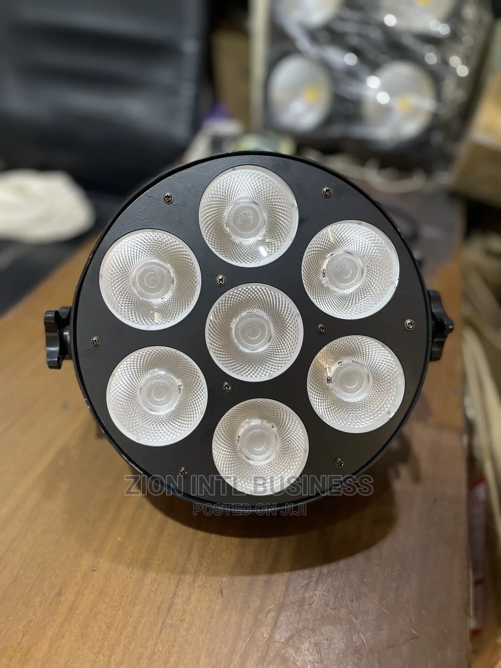 7 Eyes Cob Led Par Light