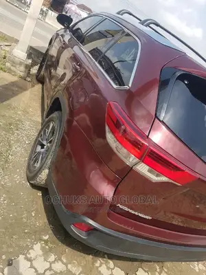 Toyota Highlander XLE V6 4x2 (3.5L 6cyl 6A) 2016 Red