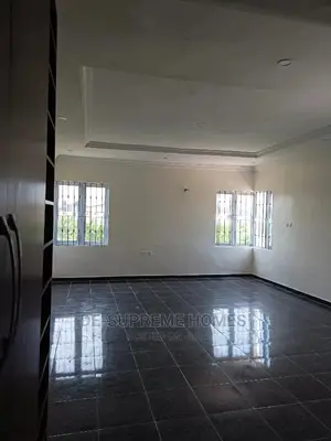 5bdrm Duplex in Beechwood Estate, Bogije for rent