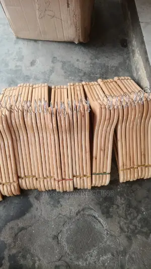 Photo - Wooden Clips Hnagers Packs