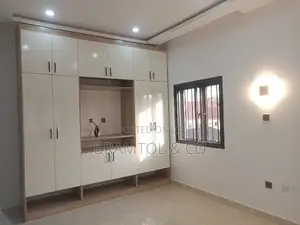 3bdrm Block of Flats in Plus Bq, Jahi for rent