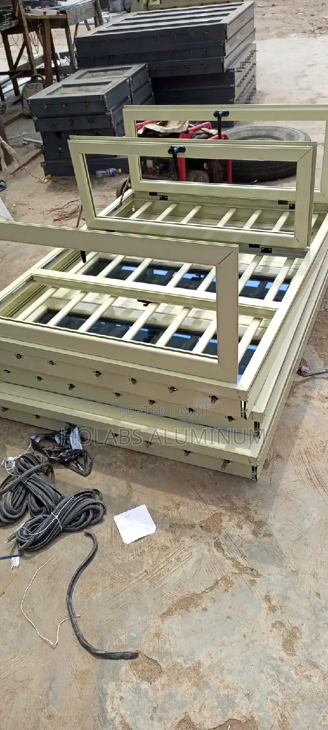 Cassement Window With Cream Aluminum