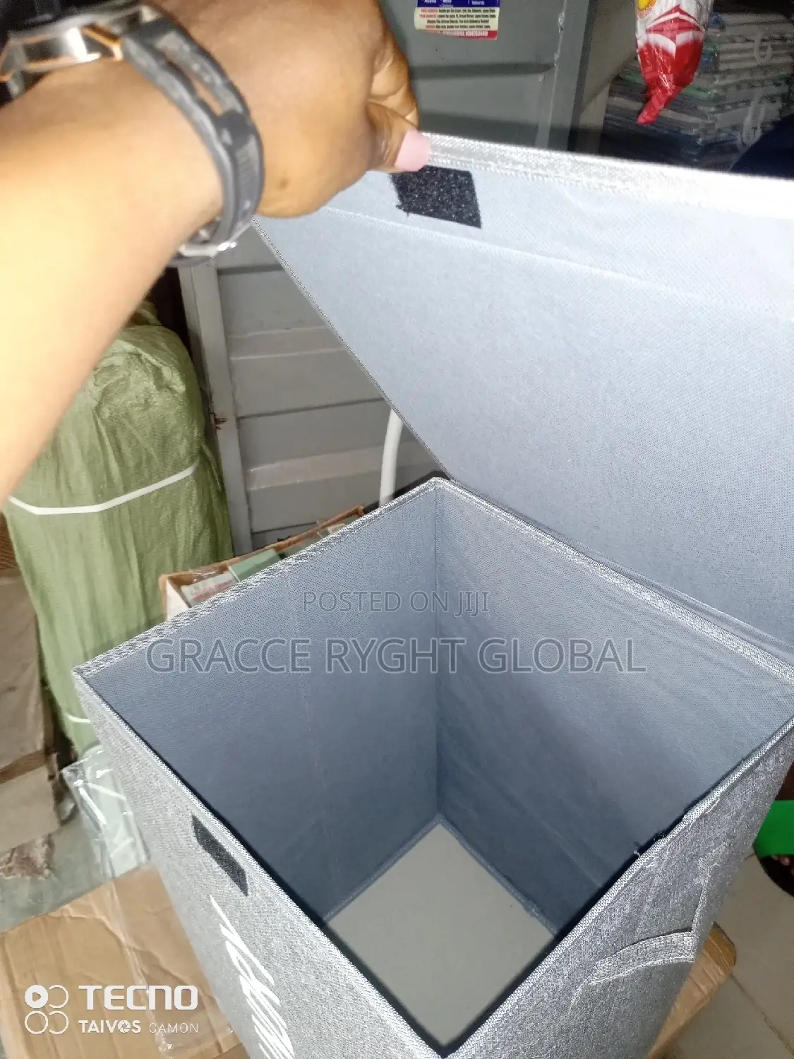 Collapsible Laundry Box