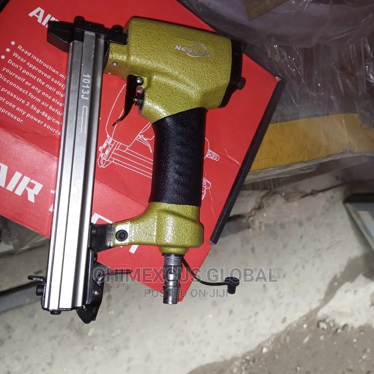 Air Tacrt Machine