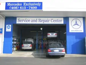 Mercedes Benz Mechanic Workshop