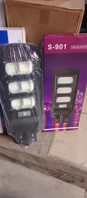 300watts Solar Street Light All in One